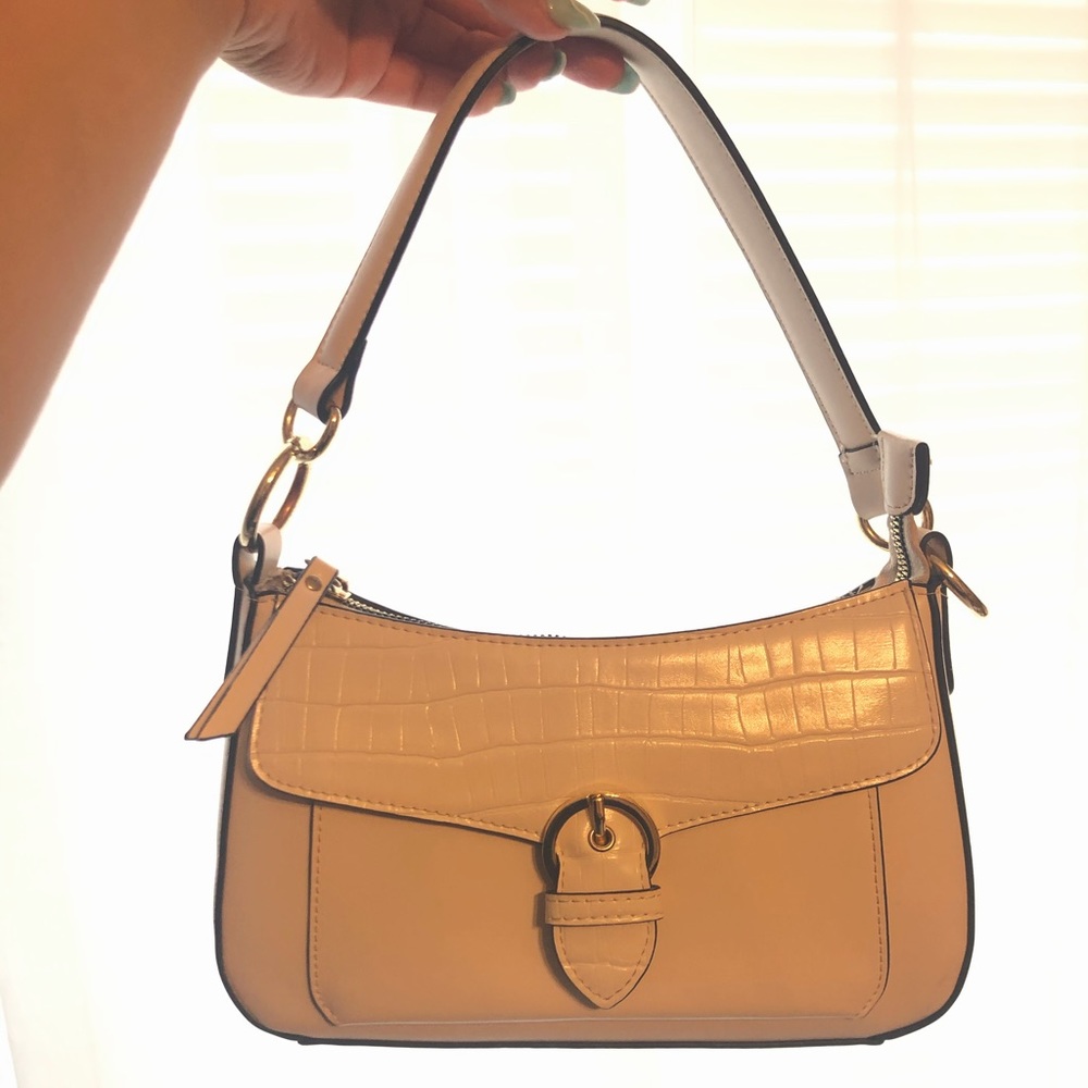 white shoulder bag + crossbody thick strap